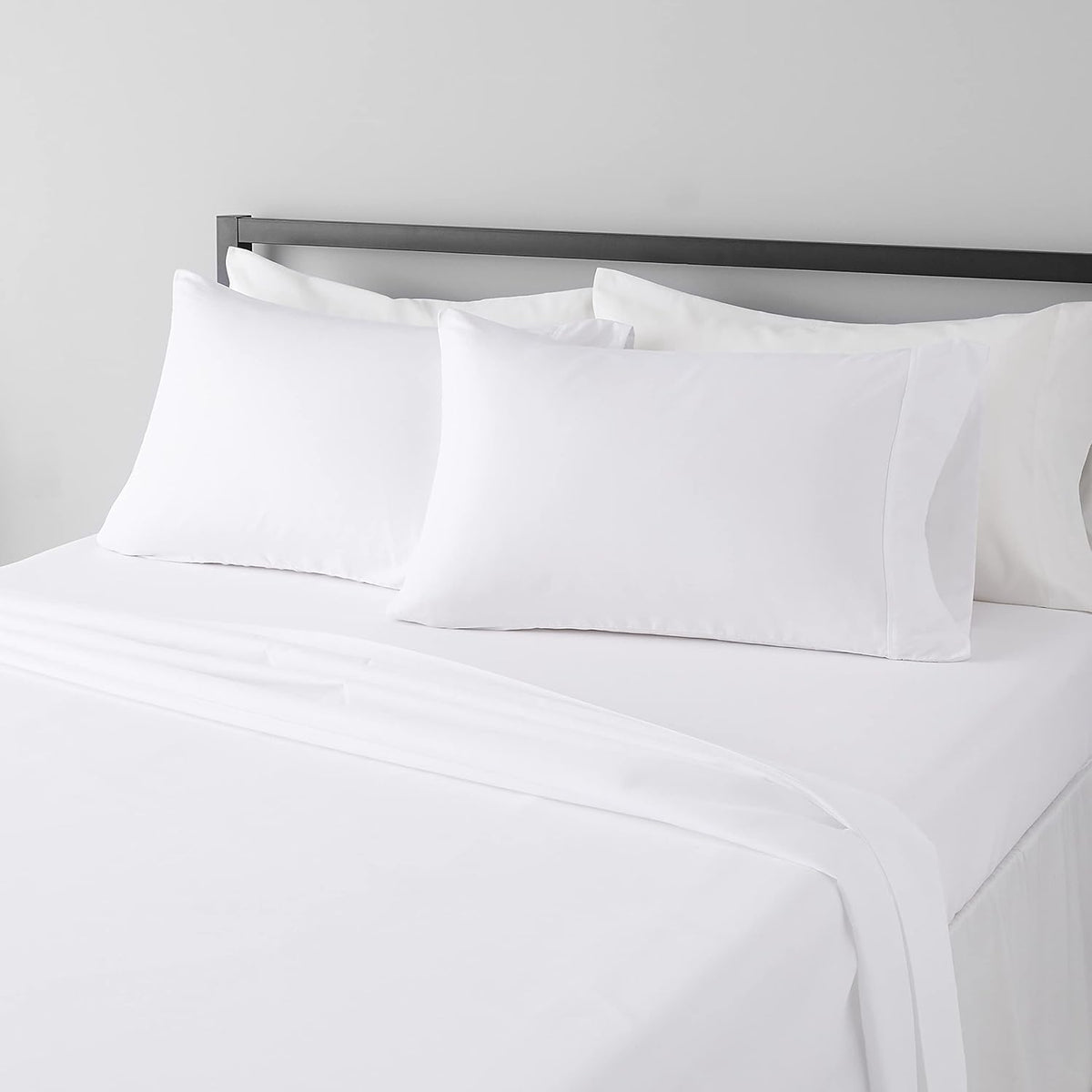 Amazon Basics Lightweight Super Soft Breathable Wrinkle-Resistant Microfiber 4-Piece Bed Sheet Set