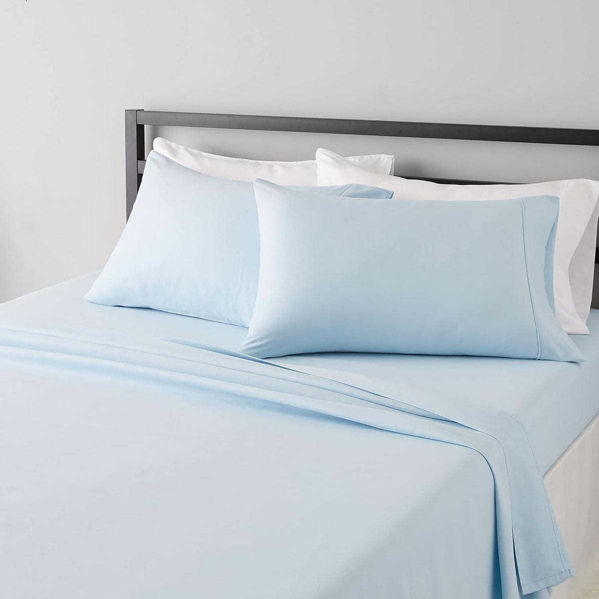 Amazon Basics Lightweight Super Soft Breathable Wrinkle-Resistant Microfiber 4-Piece Bed Sheet Set