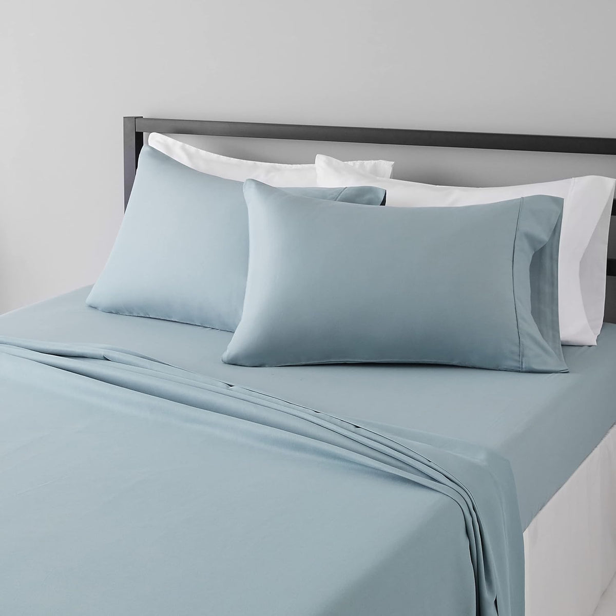 Amazon Basics Lightweight Super Soft Breathable Wrinkle-Resistant Microfiber 4-Piece Bed Sheet Set