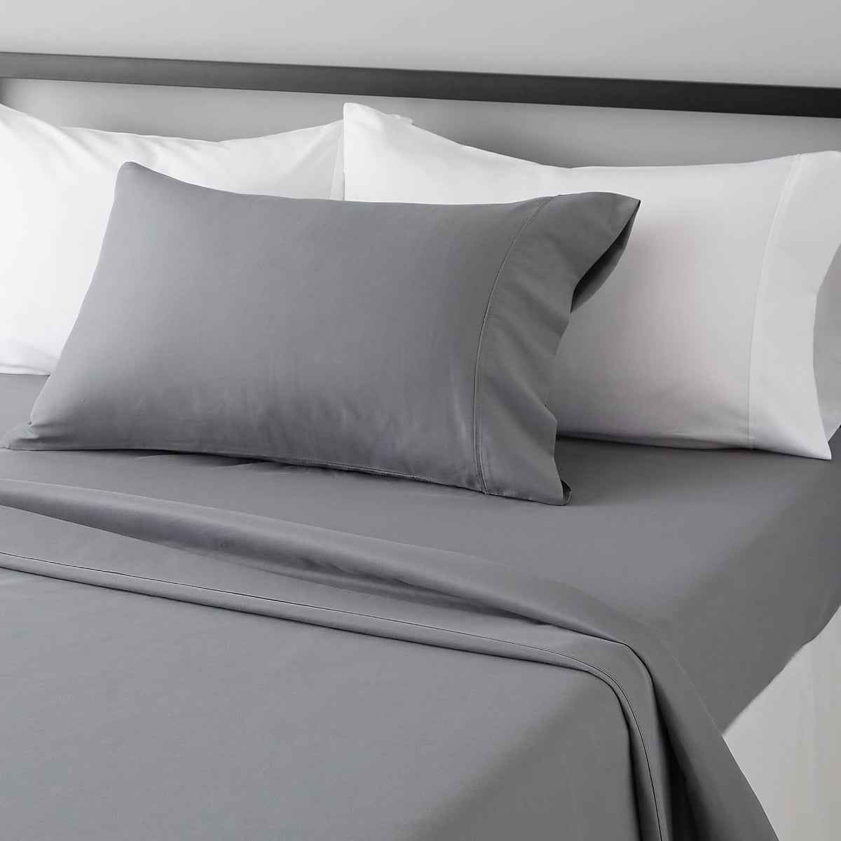 Amazon Basics Lightweight Super Soft Breathable Wrinkle-Resistant Microfiber 4-Piece Bed Sheet Set