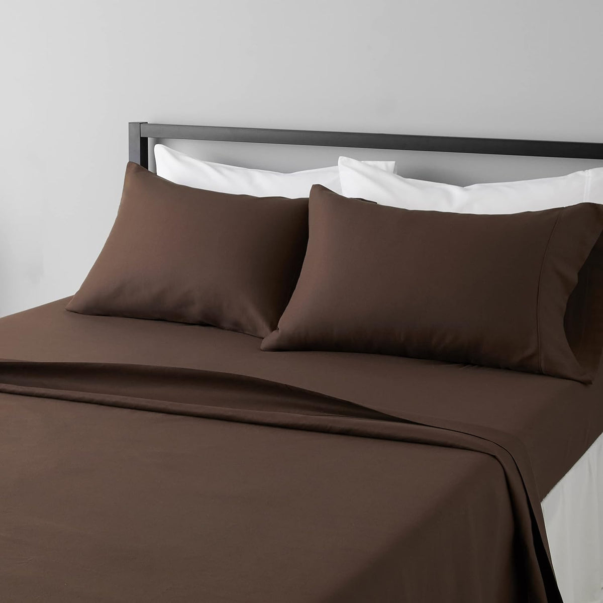 Amazon Basics Lightweight Super Soft Breathable Wrinkle-Resistant Microfiber 4-Piece Bed Sheet Set
