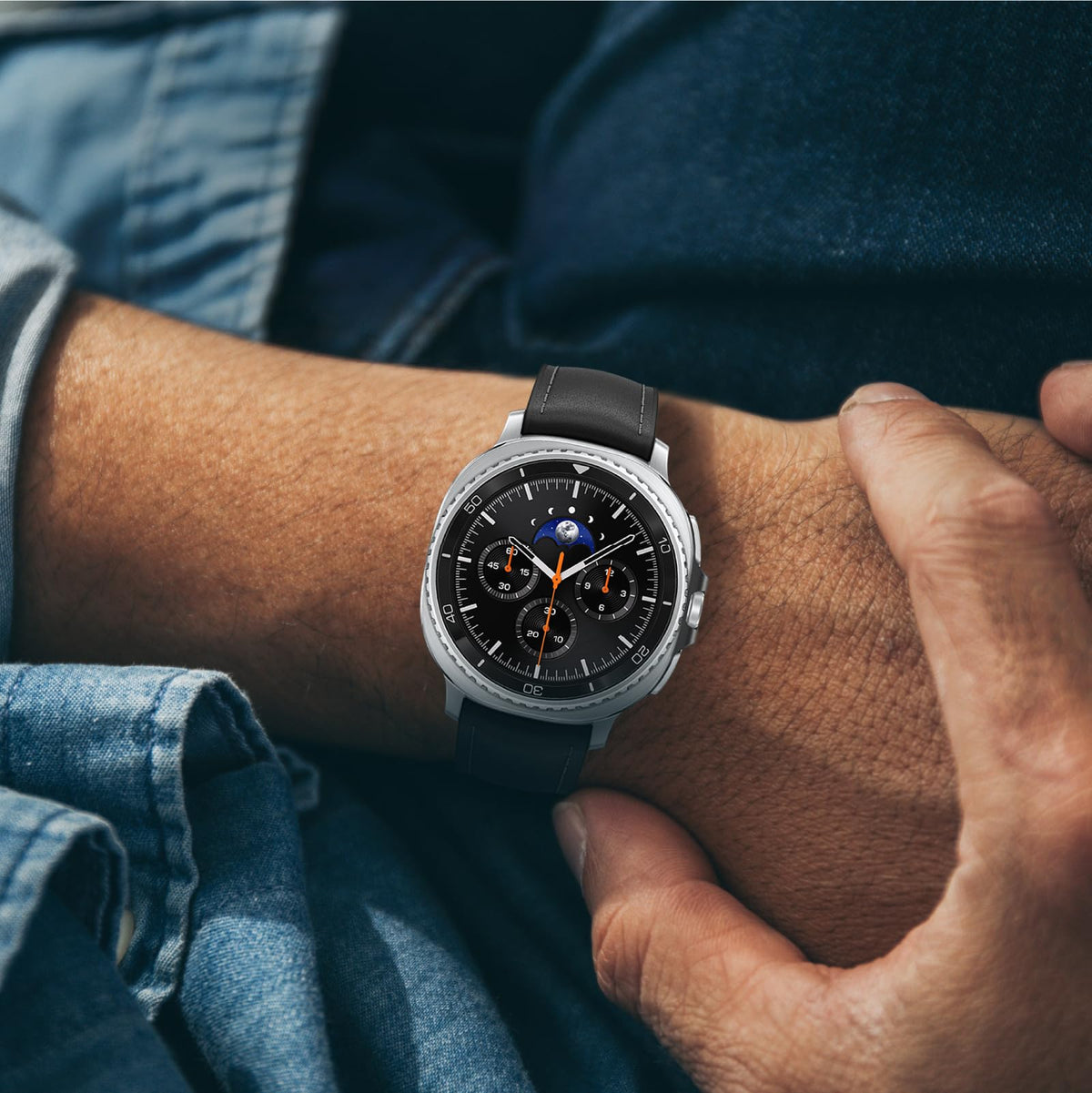 Samsung Galaxy Watch 8 40mm Bluetooth Smartwatch, Cushion Design, Quick Button, Sleep Coaching, Now Bar, Running Coach, Energy Score, Graphite [US Version, Amazon Exclusive 2Yr Warranty] Father Jim Norris notebooks