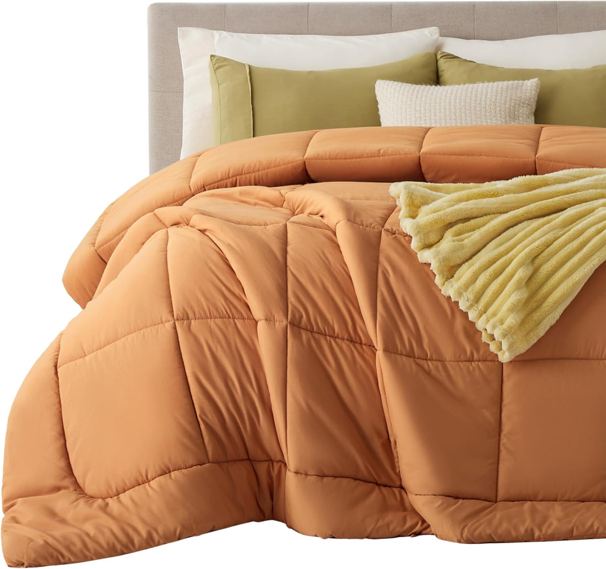 Bedsure Comforter Duvet Insert - Quilted Comforters King Size, All Season Duvet, GentleSoft Down Alternative Bedding, with 8 Tabs, Gifts for Women/Men, Light Spa Blue, King 90 x 102 Inches