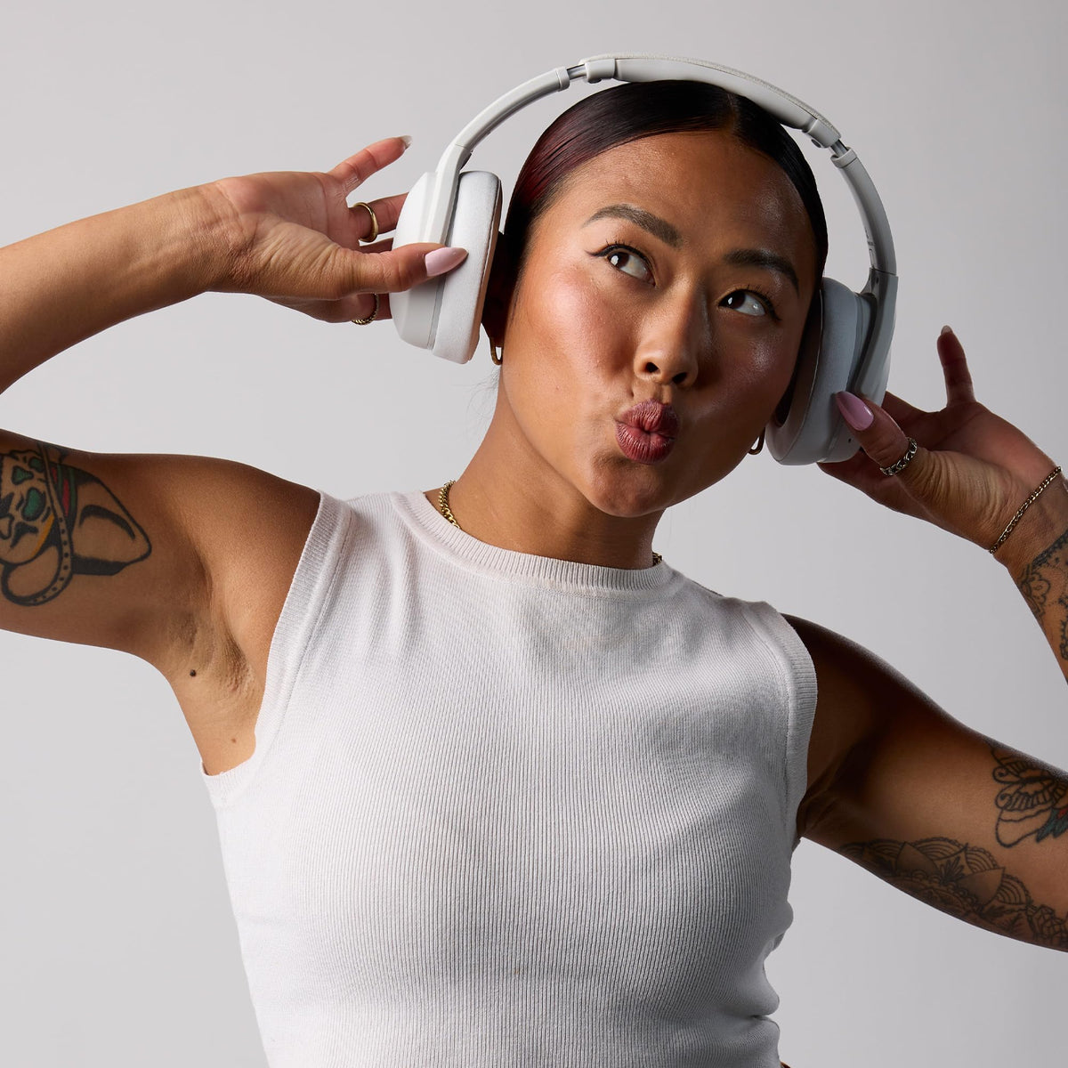 Skullcandy Crusher Evo Wireless Multi-Sensory Bass Headphones - True Black Father Jim Norris notebooks