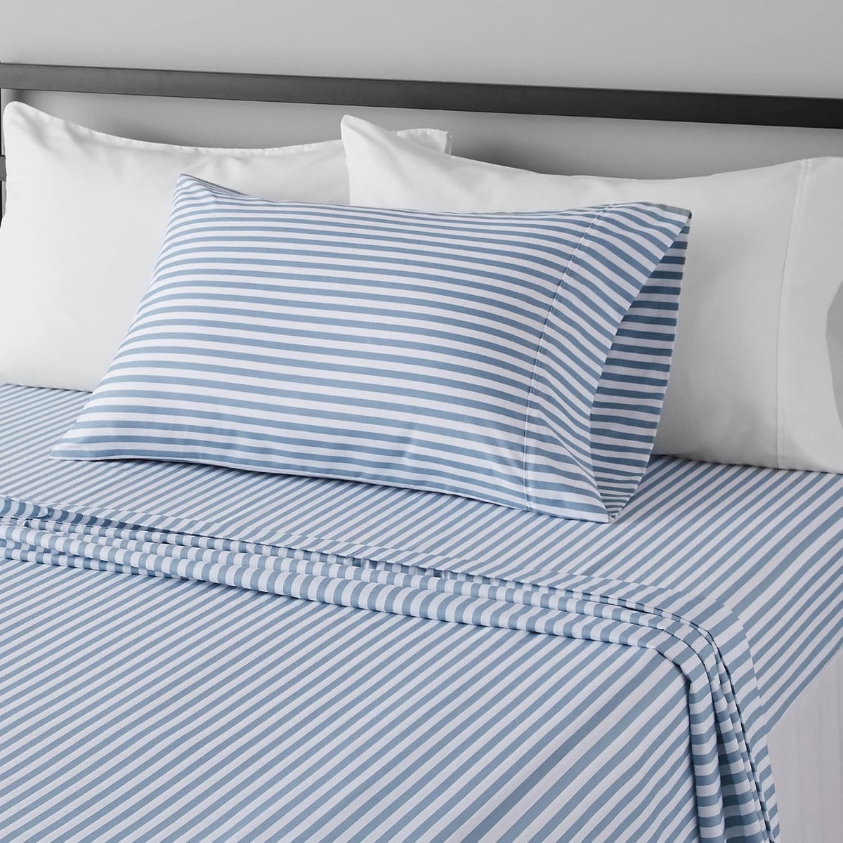Amazon Basics Lightweight Super Soft Breathable Wrinkle-Resistant Microfiber 4-Piece Bed Sheet Set