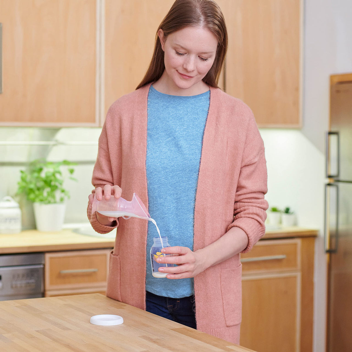 Medela Harmony Manual Breast Pump, On-the-Go, More Milk Output