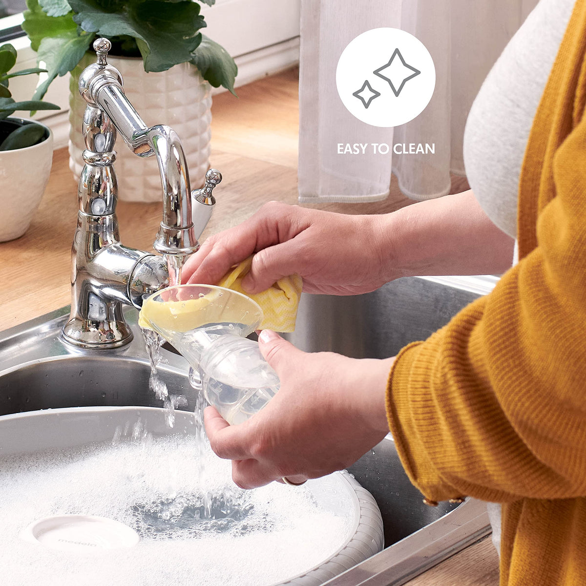 Medela Harmony Manual Breast Pump, On-the-Go, More Milk Output