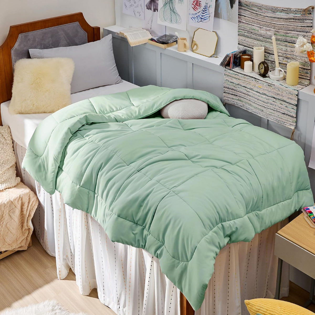 Bedsure Comforter Duvet Insert - Quilted Comforters King Size, All Season Duvet, GentleSoft Down Alternative Bedding, with 8 Tabs, Gifts for Women/Men, Light Spa Blue, King 90 x 102 Inches