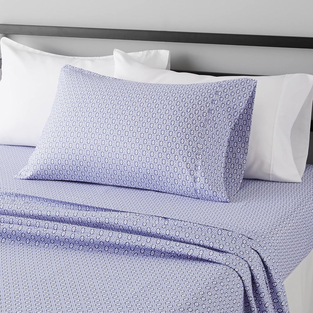 Amazon Basics Lightweight Super Soft Breathable Wrinkle-Resistant Microfiber 4-Piece Bed Sheet Set